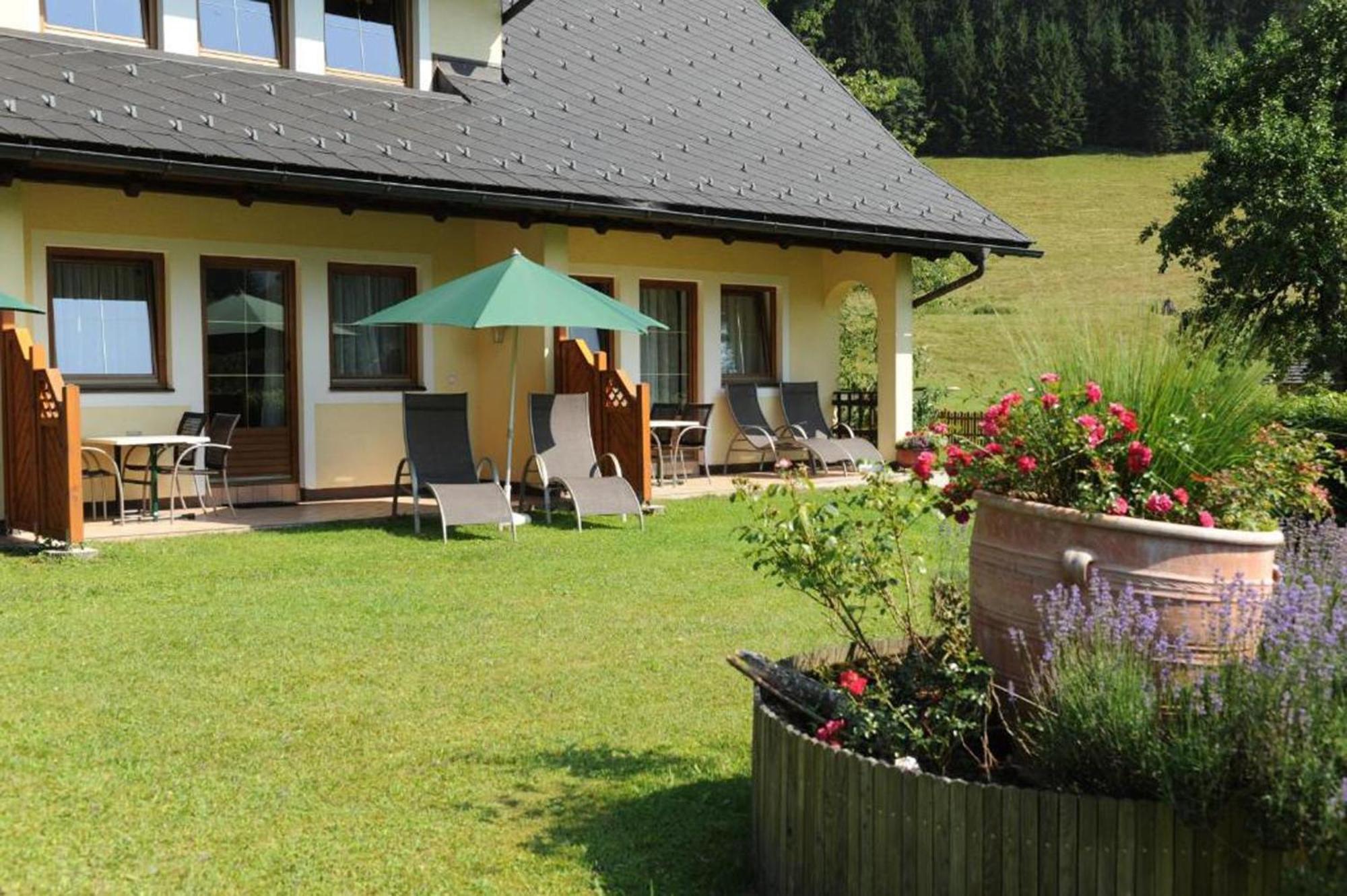 Landhotel Gressenbauer Hinterstoder Bagian luar foto